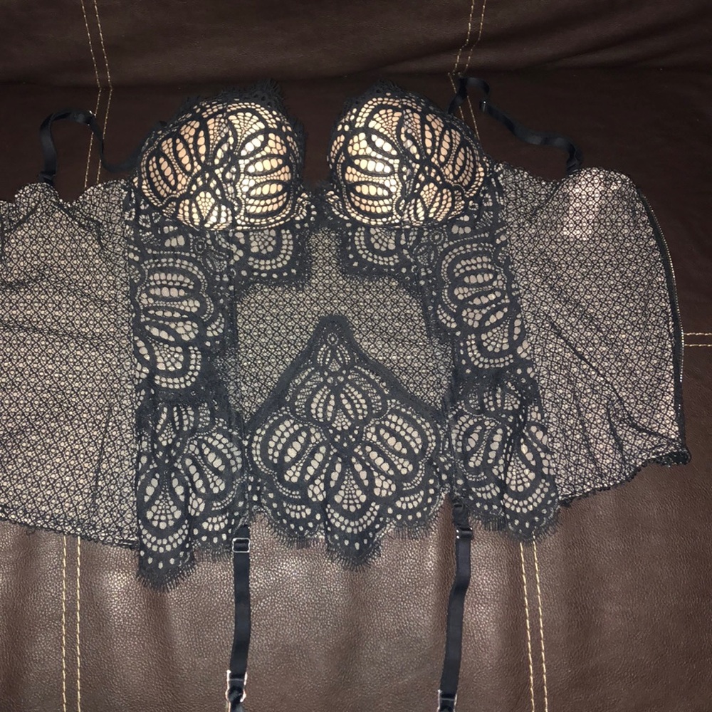 Lingerie Top - Picture 4 of 4